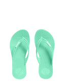 KICKS THONG