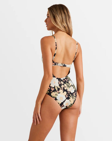 LOST COVE MIA DD 1 PC