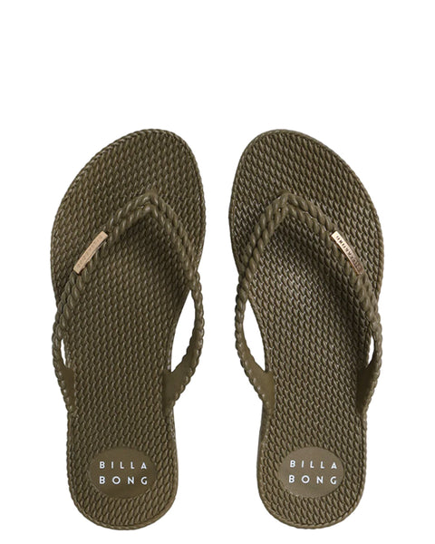 KICK BACK THONG - SOLID