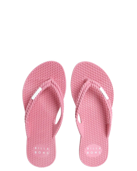KICKS THONG