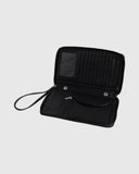 TRAVEL WALLET
