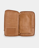 TRAVEL WALLET