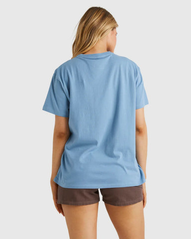 EMERALD ISLAND TEE